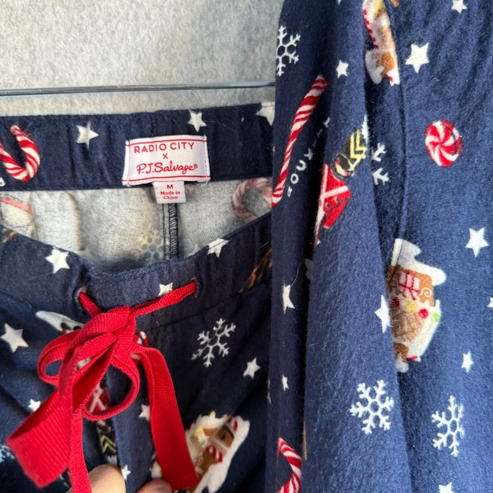 Juego de pijama Radio City x PJ Salvage para mujer pan de jengibre cascanueces estampado franela M Foto 4 de 4