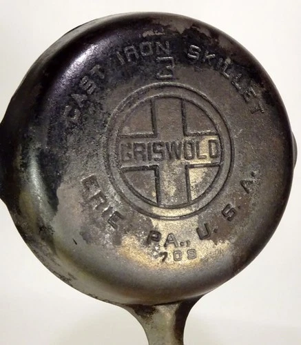 Vintage GRISWOLD #3 LARGE BLOCK Logo 709 Cast Iron SKILLET