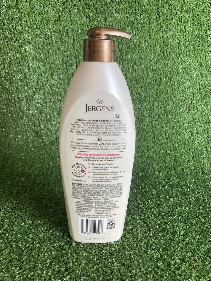 Jergens Hydrating Coconut Body Lotion infused with coconut oil 16.8OZ - Image 3 of 4