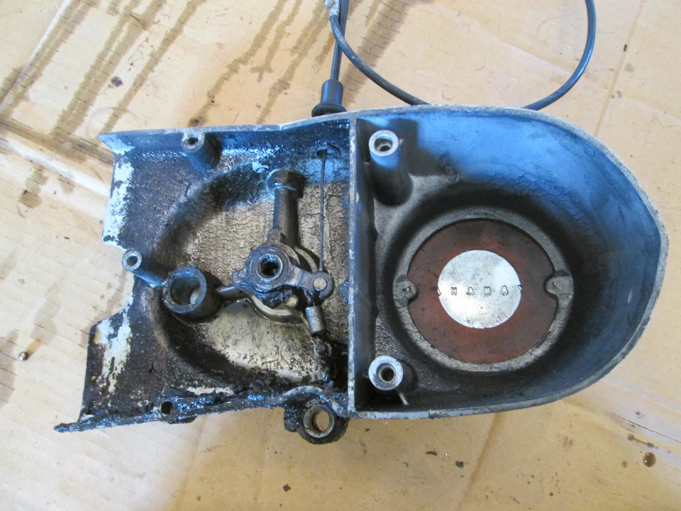 Yamaha YA5 Y A 1964 5 Y-A-5 YA 5 125 cubierta de piñón de estator motor lateral Foto 2 de 2