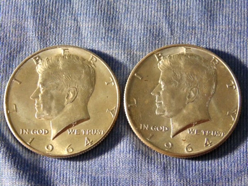 Lot of 2- 1964 p John F Kennedy Silver Half Dollars 90% Uncirculated  #AS37