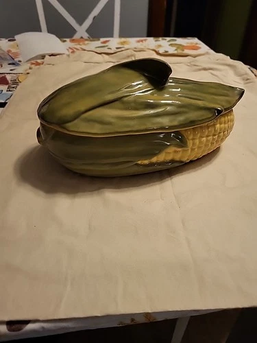 Vintage Shawnee Corn King Pottery Covered Casserole Dish W/ Lid Large