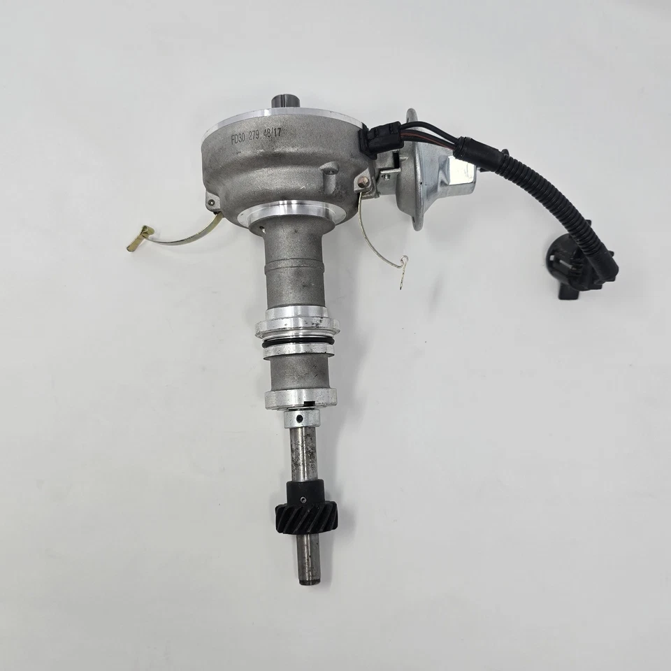 Distribuidor Spectra Premium FD30 con engranaje distribuidor de acero para Ford 302, 351 Foto 3 de 4