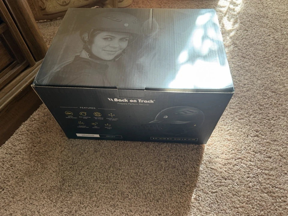 Casco de equitación BACK ON TRACK Lynx Smooth Top negro (492100) Foto 2 de 4