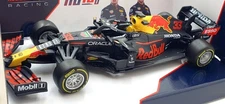 Burago 1/43 Scale Diecast #18 38055 - Red Bull Racing RB16B #33 M.Verstappen