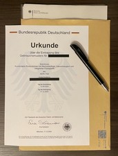 DPMA Gebrauchsmuster: R&uuml;ckenb&uuml;rste mit Saugern, Wechselauflage & Fl&uuml;ssigseife