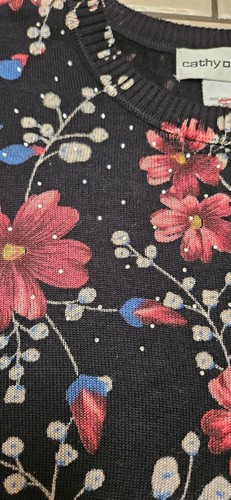 Cathy Daniels Black Floral Print Jeweled Soft Lightweight Sweater Size Large L - Picture 3 of 8