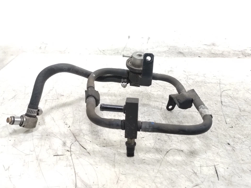 Carril de manguera Victory V92 SC 2000 00 línea de combustible de gasolina Foto 2 de 4