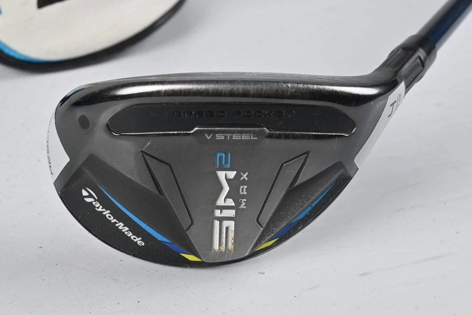 Taylormade SIM2 Max #4 Hybrid / 22 Degree / Regular Flex Fujikura Ventus Blue 6 - Image 2 of 4