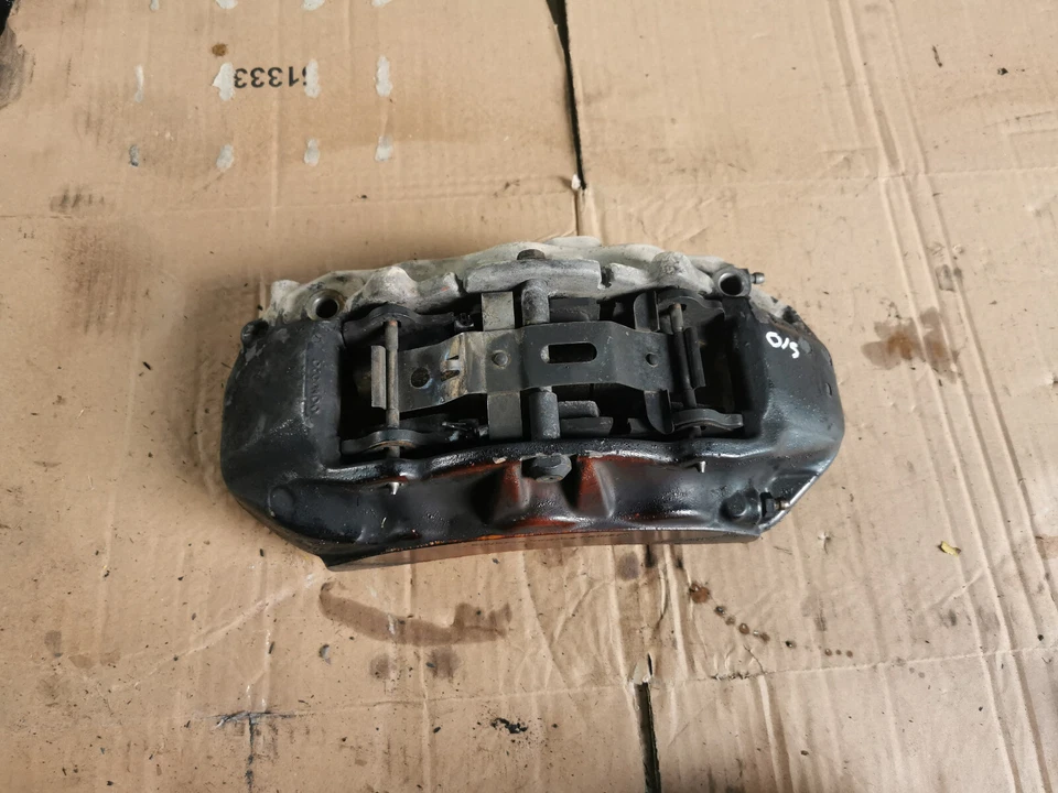 Pinza de freno delantera Ferrari California T 2017 3.9 F154 6 ollas S derecha Foto 2 de 4