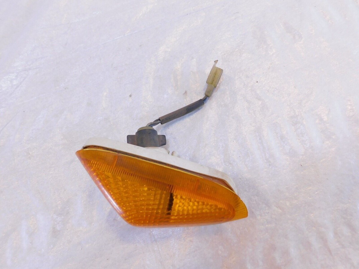 1990-1993 Kawasaki Ninja ZX6 ZX600D Front Left Turn Signal