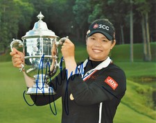 LPGA GOLFER ARIYA JUTANUGARN HAND SIGNED 8x10 PHOTO COA PROOF THAI WOMENS GOLF