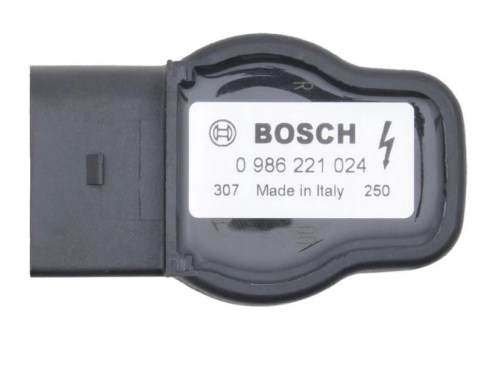 Conjunto 4 bobinas de ignição BOSCH 0986221024 substituem VW Audi OEM # 06A905115D 1,8L - Imagem 3 de 4