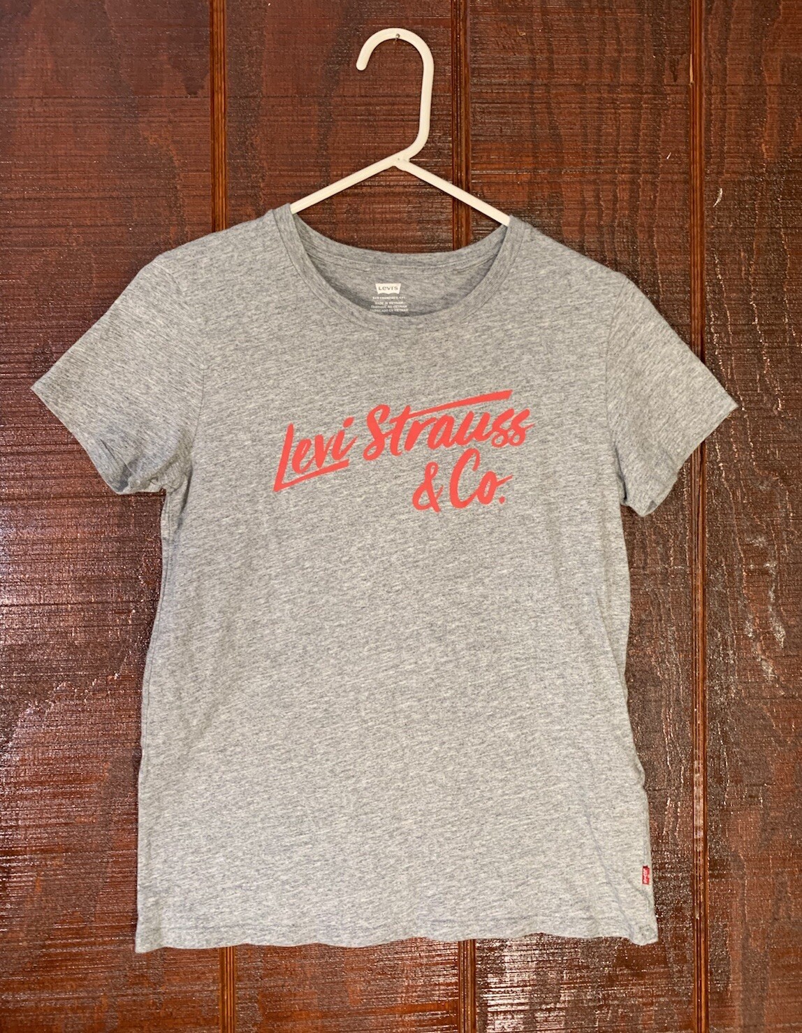 Levi Strauss Co. T-Shirt Small Gray Short Sleeve Graphic Print Spell Out d7