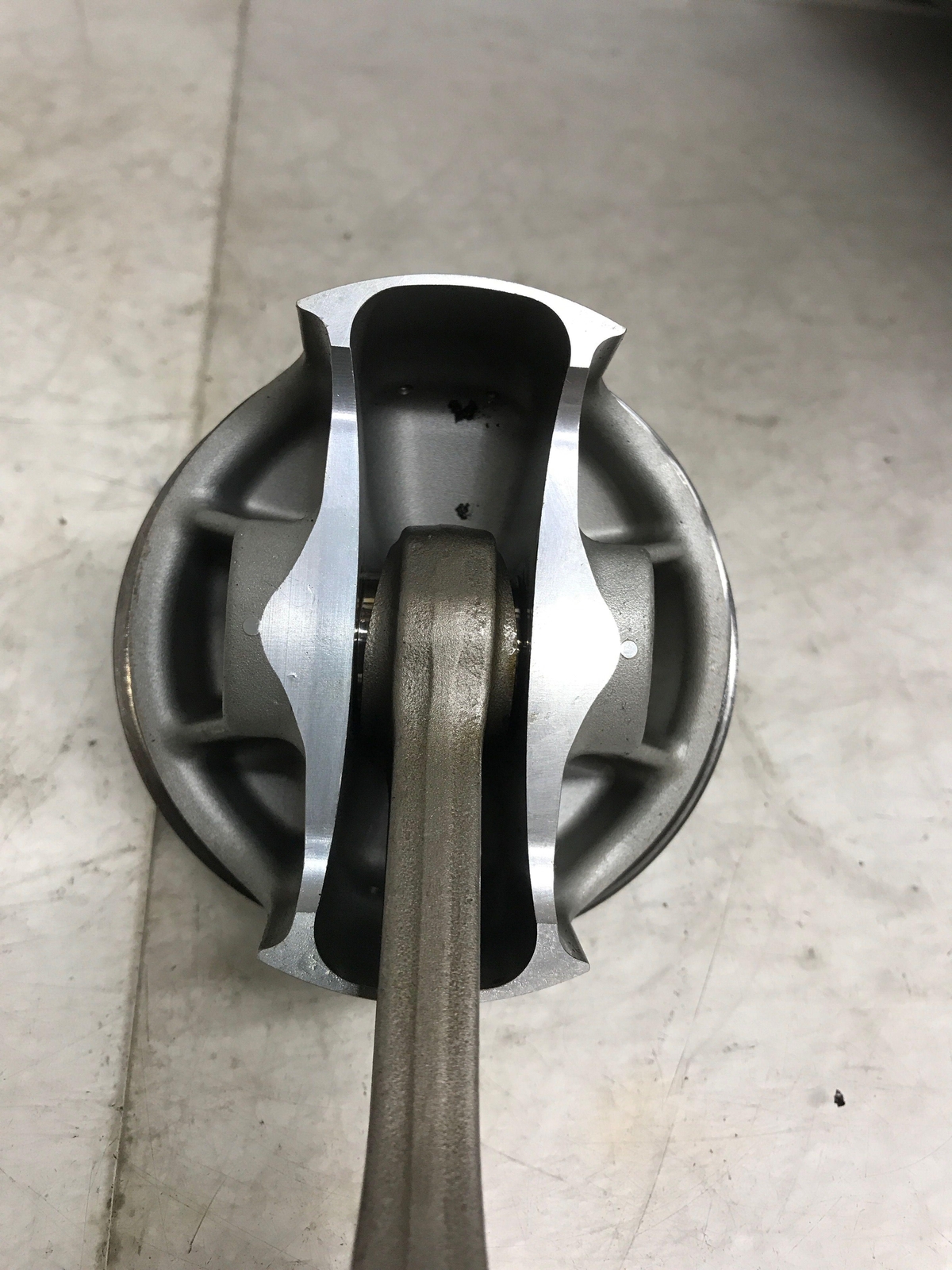 2017-2020 FERRARI GTC4LUSSO (B) 6.3L V12 PISTON HEAD CONNECTING ROD 60108163 OEM