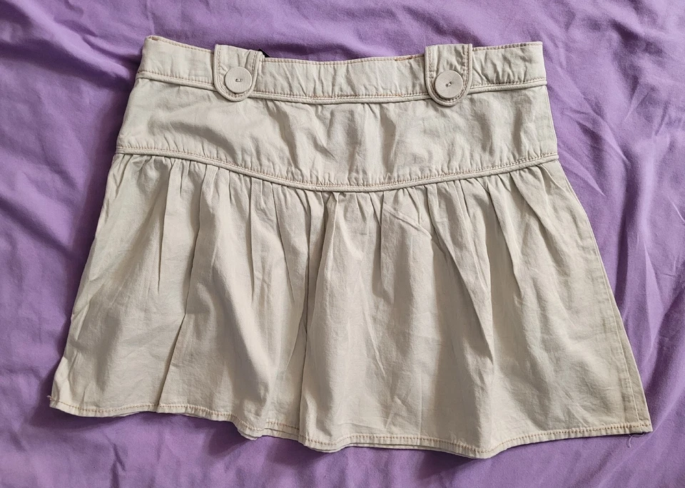 Girl's Beige Skirt with Tights Sz 16 - Image 4 of 4