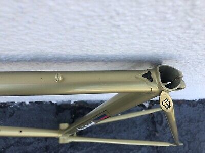 Vetta Steel Road Frame And Fork 55.5cms Center To Center Vetta Steel Road Frame And Fork 55.5cms Center To Center