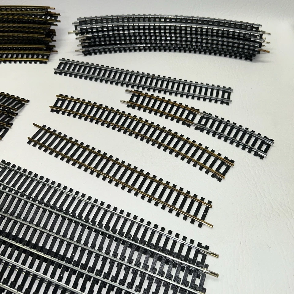 Tyco Railroad Tracks, R 18” L.H. R/C 410, Garnet, 15944 & Atlas 36 Pcs Vintage - Image 4 of 4