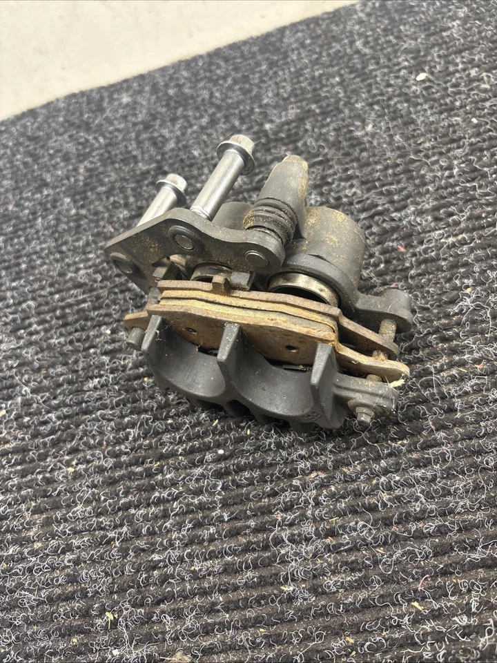 2007-2013 KAWASAKI VULCAN 900 VN900 VN900C LEFT FRONT BRAKE CALIPER - Image 3 of 4