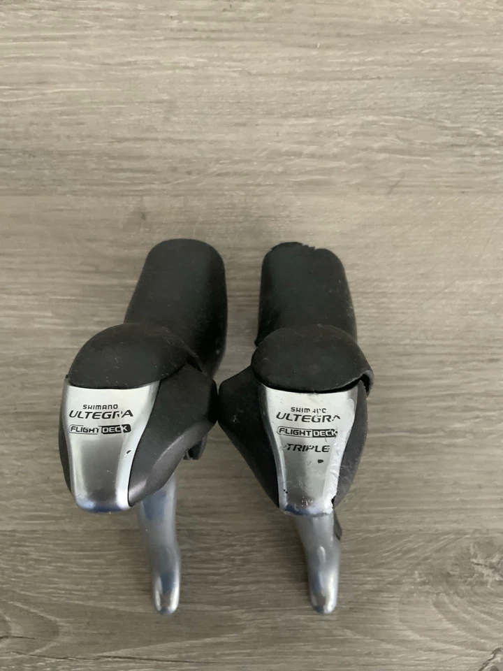 SHIMANO ULTEGRA BRAKE / SHIFTER COMBO SET MODEL 6603 TRIPLE X 10 SPEED - Image 2 of 4