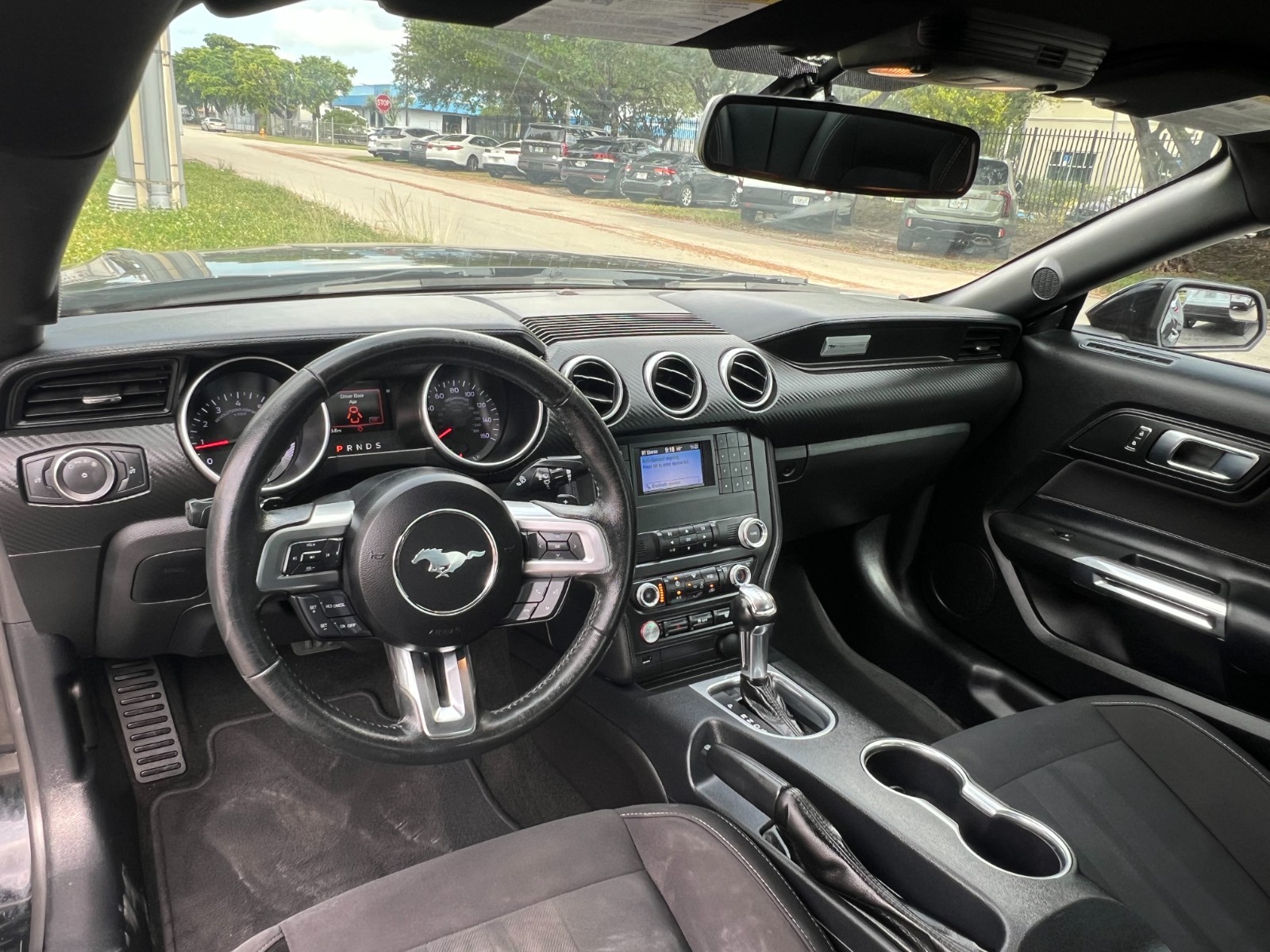 Ford Mustang - Image 25