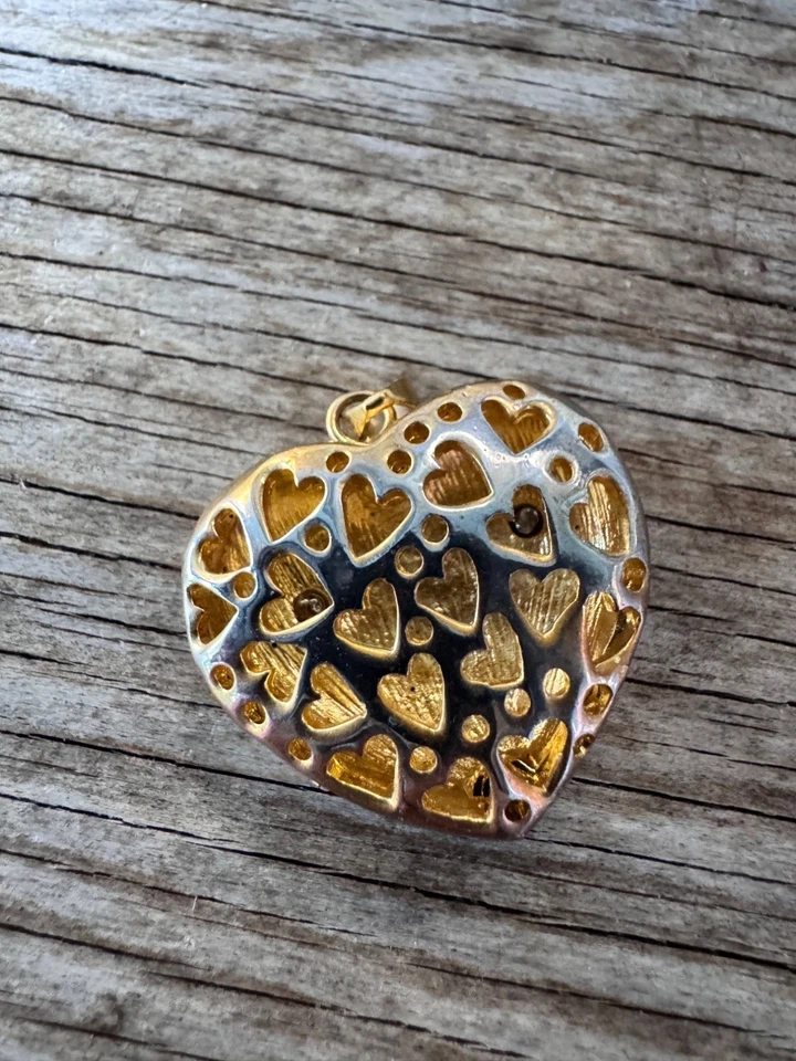 Juicy Couture Gold Tone Pave Crystal Heart Charm Pendant Openwork Hearts Logo - Image 4 of 4