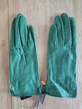 Vintage Moschino Italy New Size 6.5 Green Leather Silk Lined Leather Gloves