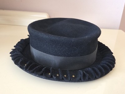Vintage Dobbs Black Felt Hat Ruffle Brim Bow Rare Designer Style Women Small 20 