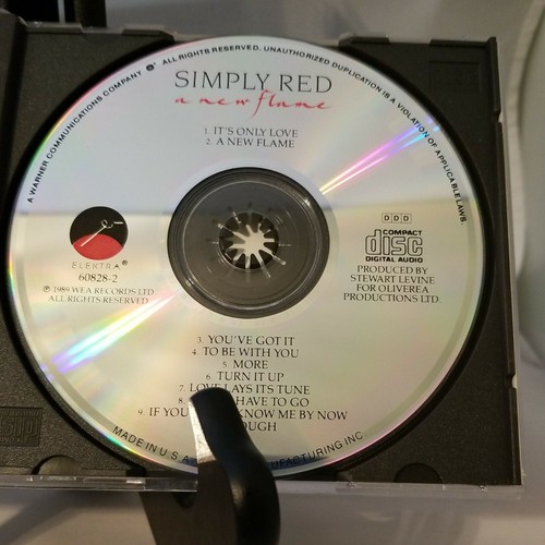 Simply Red A New Flame CD 1990 - Picture 4 of 6