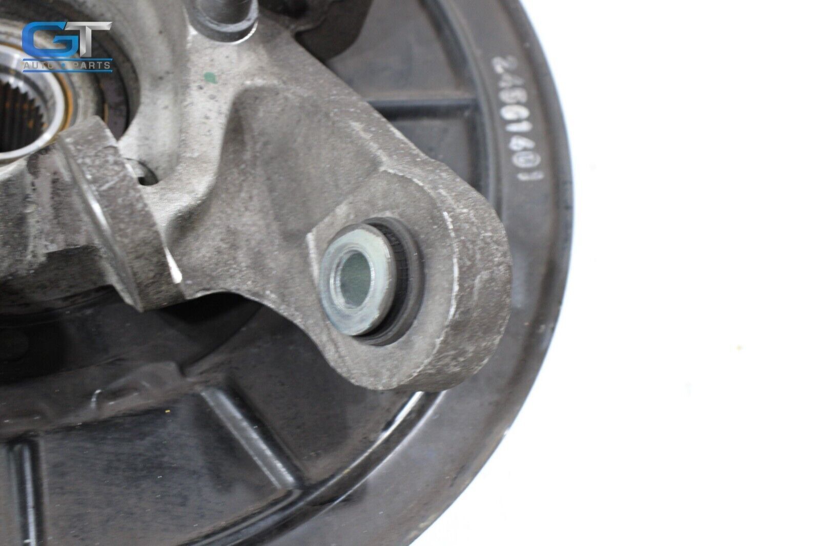 2014 - 2016 MASERATI GHIBLI AWD REAR LEFT DRIVER SIDE SPINDLE KNUCKLE HUB OEM