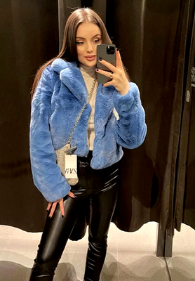 VESTE COURTE EN PELUCHE FEMME ZARA neuve en fausse fourrure bleu