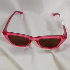 NWT Diff Eyewear Strawberry DE01-0682 Pink Cat Eye Womens Sunglasses No Case