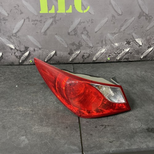 OEM Hyundai Sonata Tail Light Assembly 2011 Left / Driver / LT - Picture 2 of 7