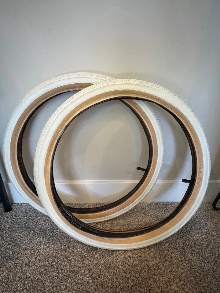 Haro HPF 20x2.0 Tire (OG 80’s) - Image 3 of 4