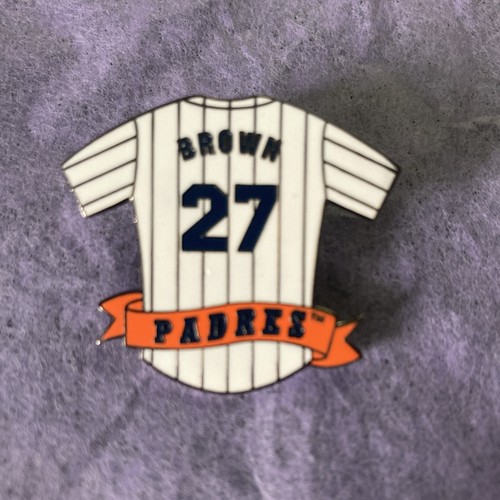 1998 San Diego Padres Kevin Brown Uniform Lapel Pin - Picture 2 of 5