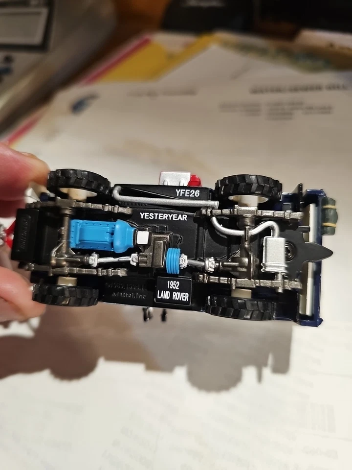 Matchbox Models of Yesteryear YFE26 1952 Royal Navy  Land Rover - Image 4 of 4