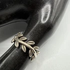 VTG Pretty 925 Sterling Silver Laurel Leaf Band Ring. Size 8. Grams 4.4