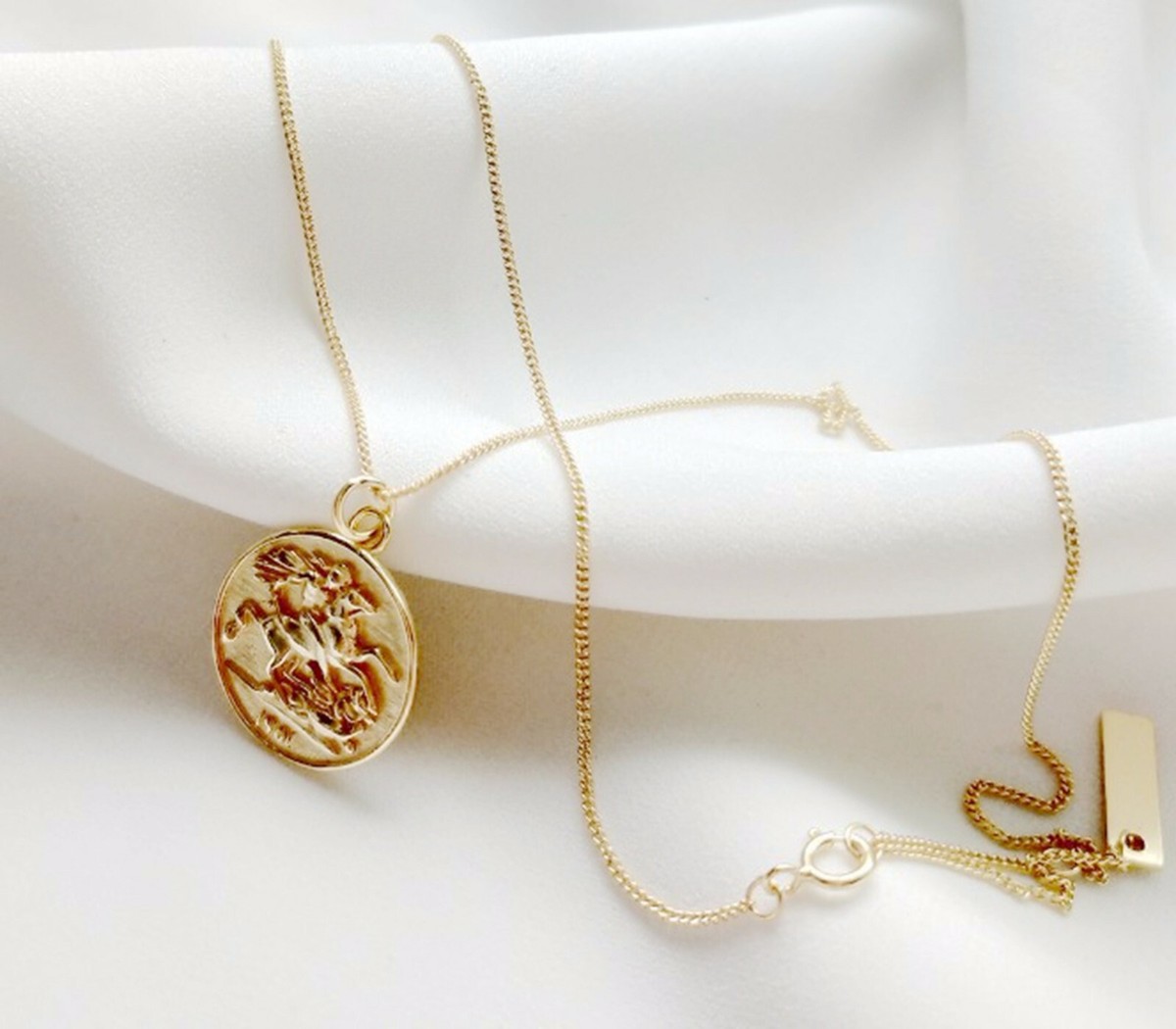 925 Sterling Silver Horse Rider Queen Elizabeth Gold Money Coin