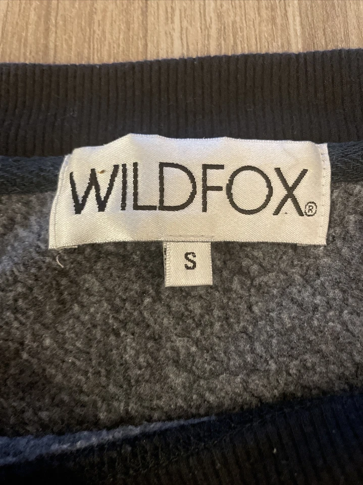 Sudadera corta de fútbol americano Wildfox Monte con estampado de estrellas S dobladillo crudo cuello de barco de gran tamaño Foto 3 de 4
