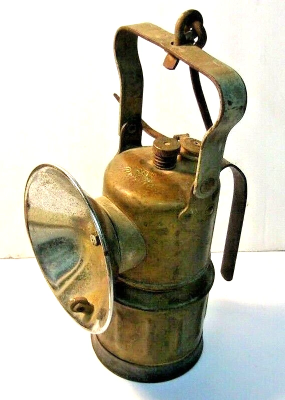 Antique carbide lights deals