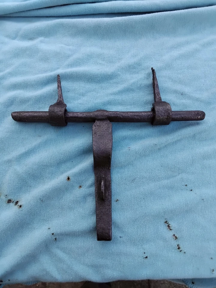 ANCIEN   VERROU COCHONNIER EN FER FORGE-COMPLET   DU XVIII ème - Photo 3/3