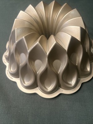 Nordic Ware Bundt Pan  Crown  Gold Sculpted Aluminum USA Peacock Feather Design