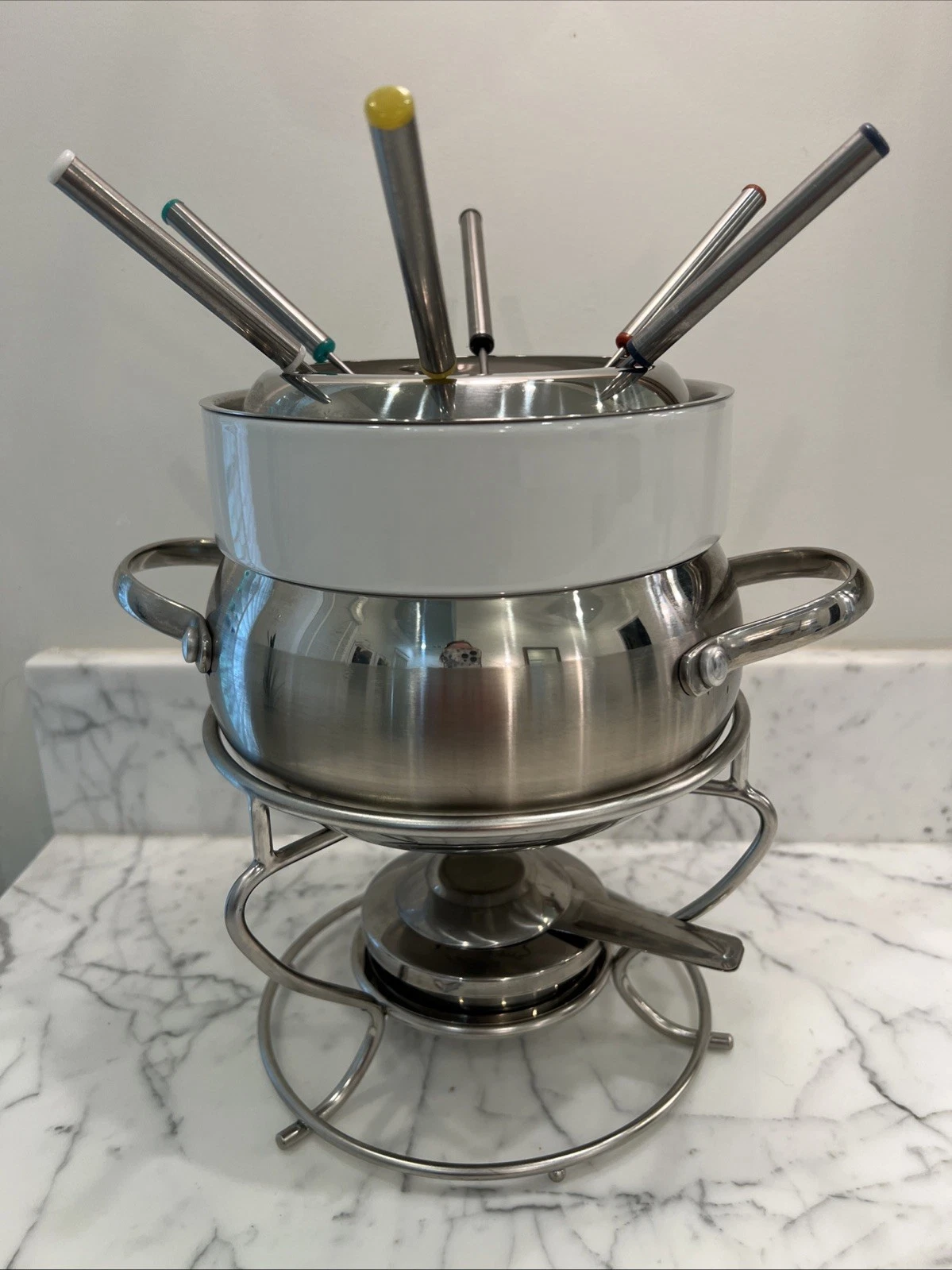 Sur La Table Fondue 13 Piece Stainless Steel Ceramic Set Never Used
Opens in a new window or tab