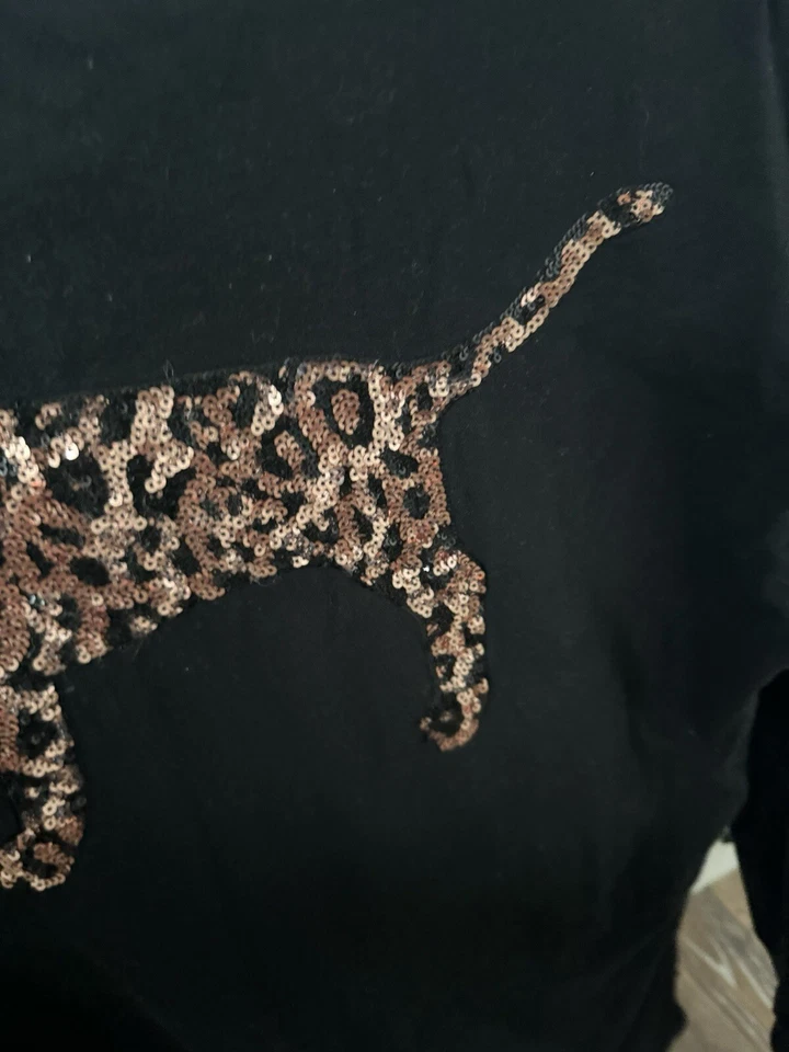 Blusa Victoria’s Secret rosa preta chita bling cachorro gola V L dificilmente usada - Imagem 4 de 4