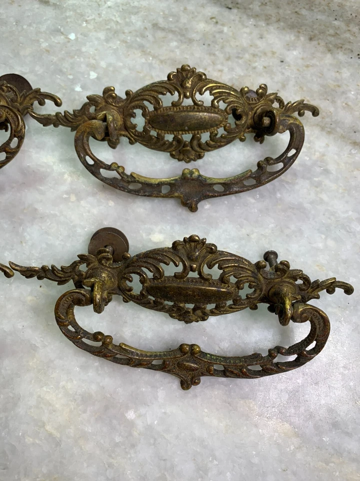 Antique Victorian Ornate Fancy Art Nouveau Brass Dresser Bureau Handle Pull - Image 3 of 4