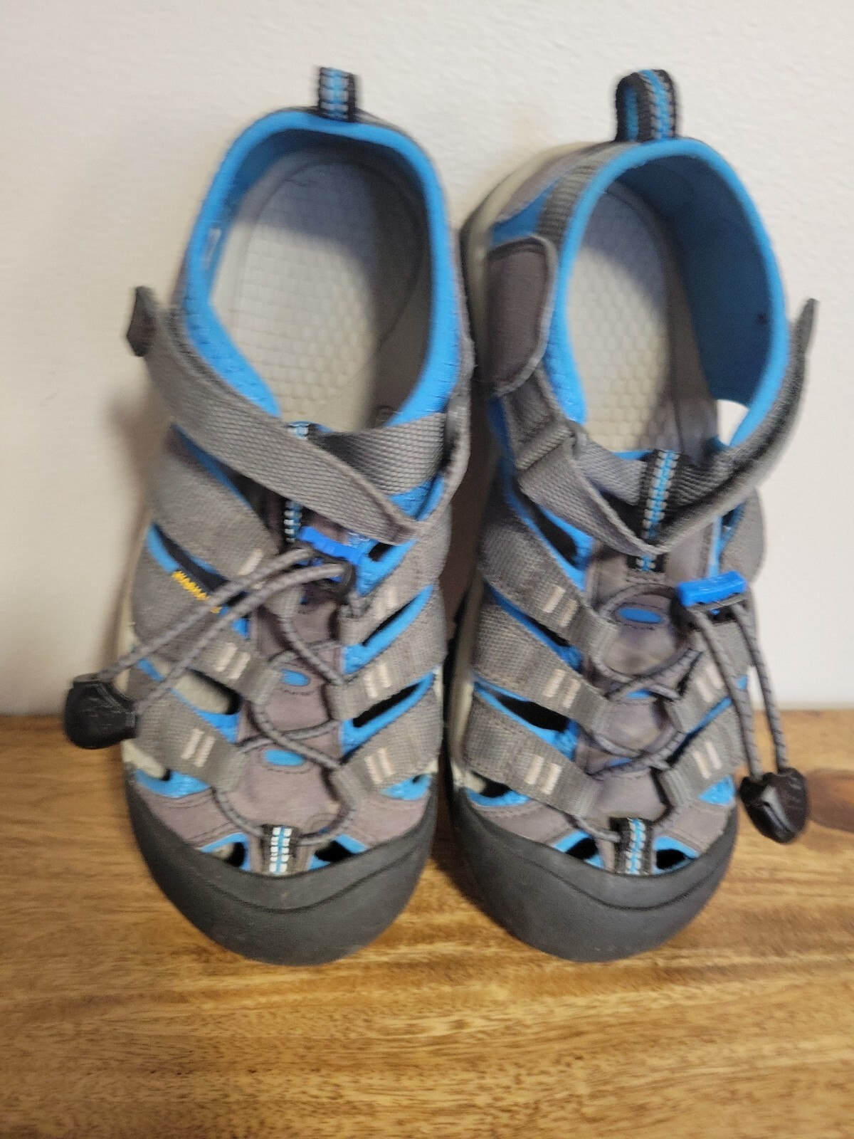 Sandali da passeggio da esterno KEEN Newport H2 taglia 5 grigi blu usati buone condizioni