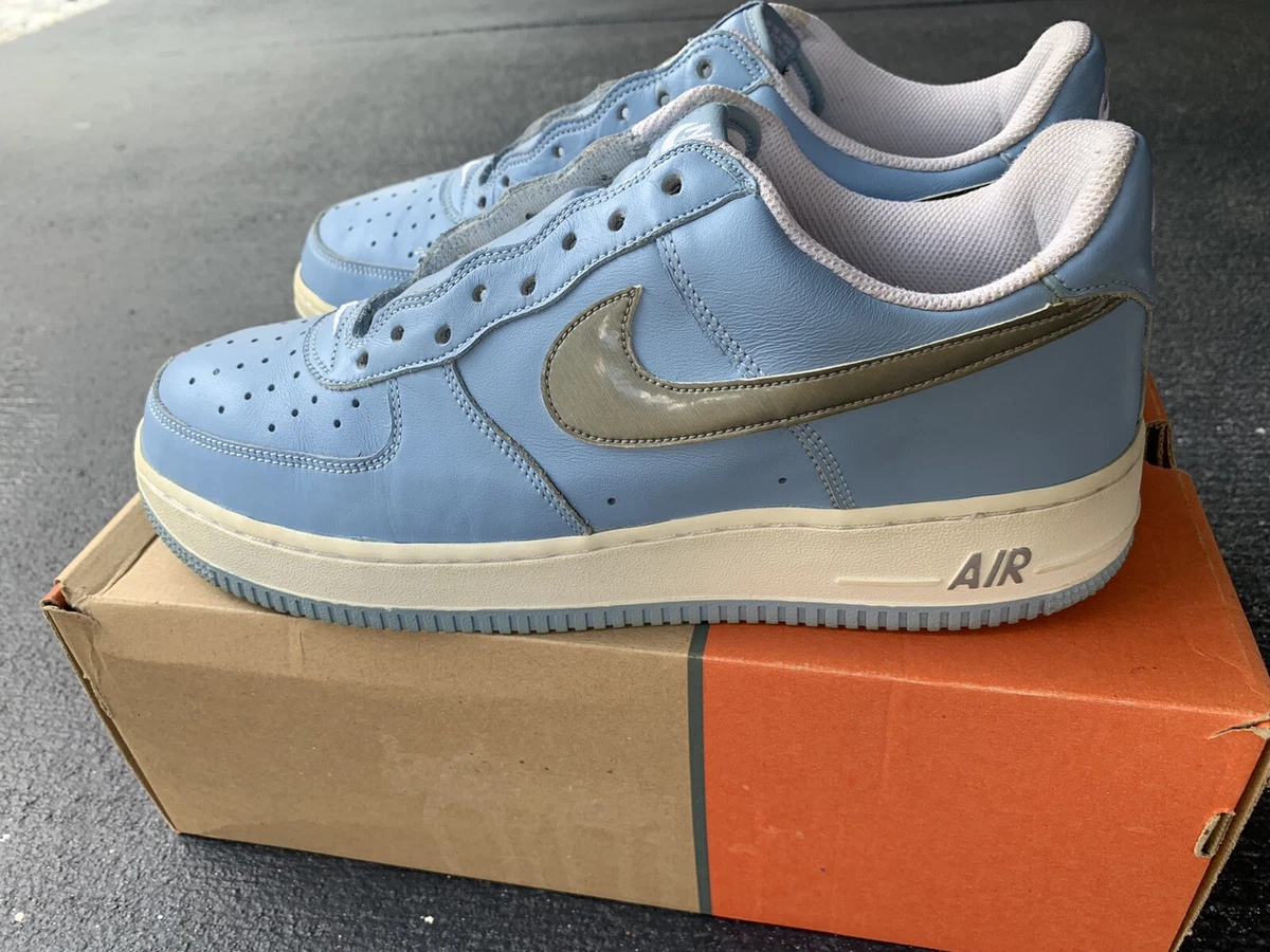 2002 RARE ! VINTAGE ! NIKE ! AIR FORCE ONE 10.5 ! WEARABLE !