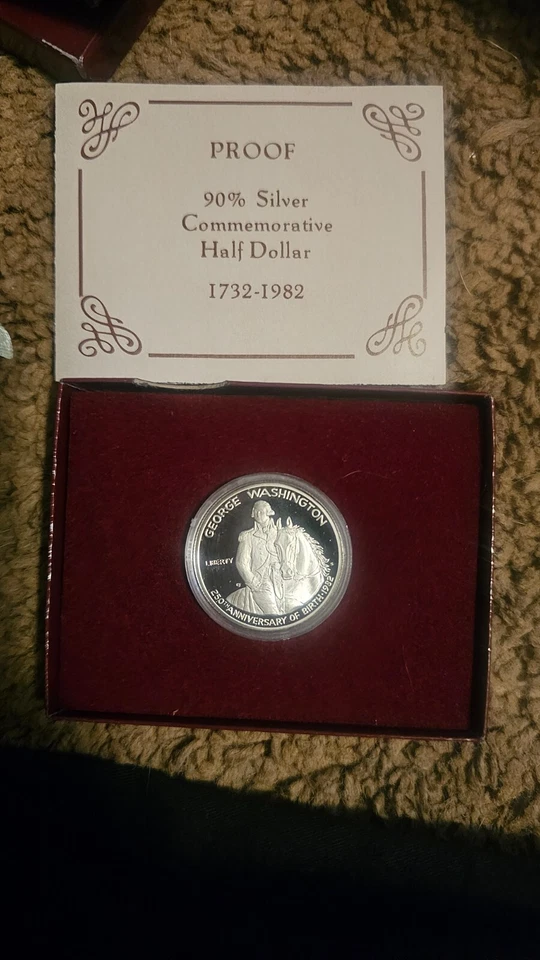 1982 Washington Half-Dollar 90% Silver (Proof or Uncirculated) - Image 3 of 4
