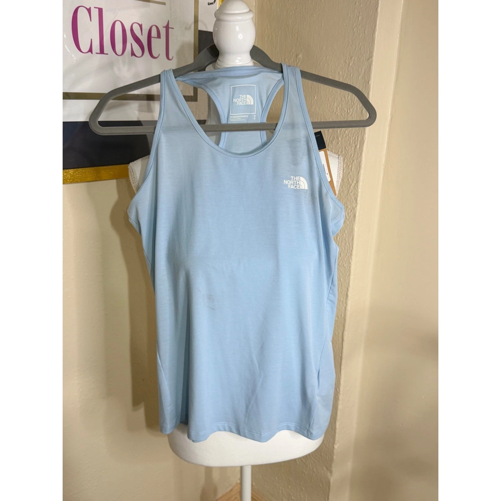 The North Face Wander Tank Beta Blue Womens Small NF0A55M73R3-S Racerback Top
Opens in a new window