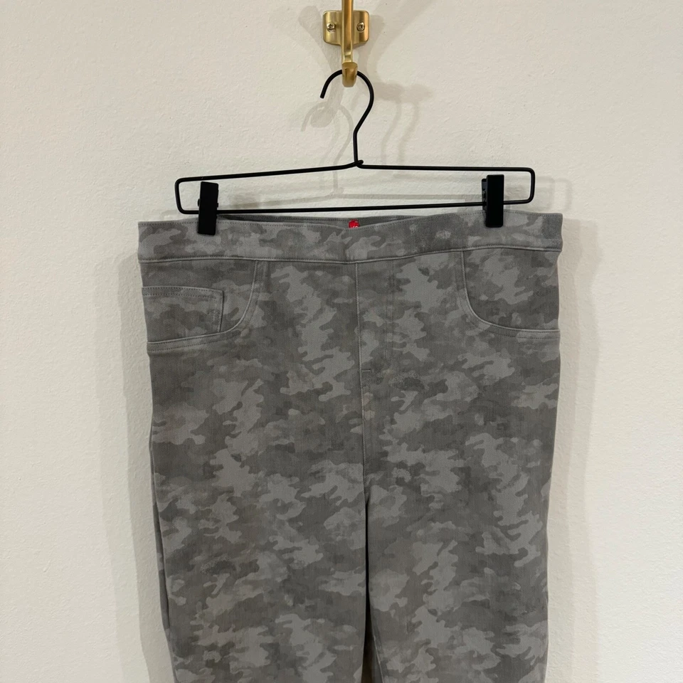 Spanx Leggings Women's Size 1X Grey Camo Jeanish Ankle Pull On Casual Stretch - Image 2 of 4